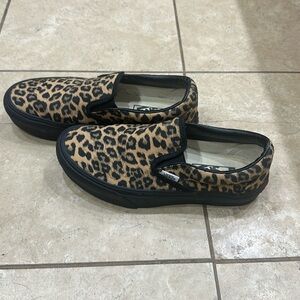 Leopard print Vans